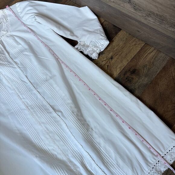 Vintage or Antique Style White Long Sleeve Pajama PJ Dress Nightgown Eyelet Lace - Picture 15 of 15